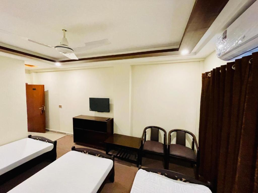 Citymax Hotel Rawalpindi Exteriör bild